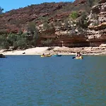 Riverview Holliday Villa With River Views And Pool