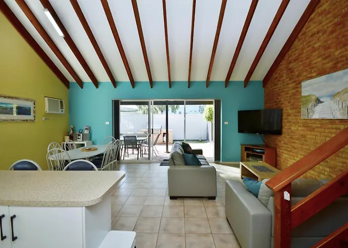 Tropical Hideaway - Kalbarri Wa