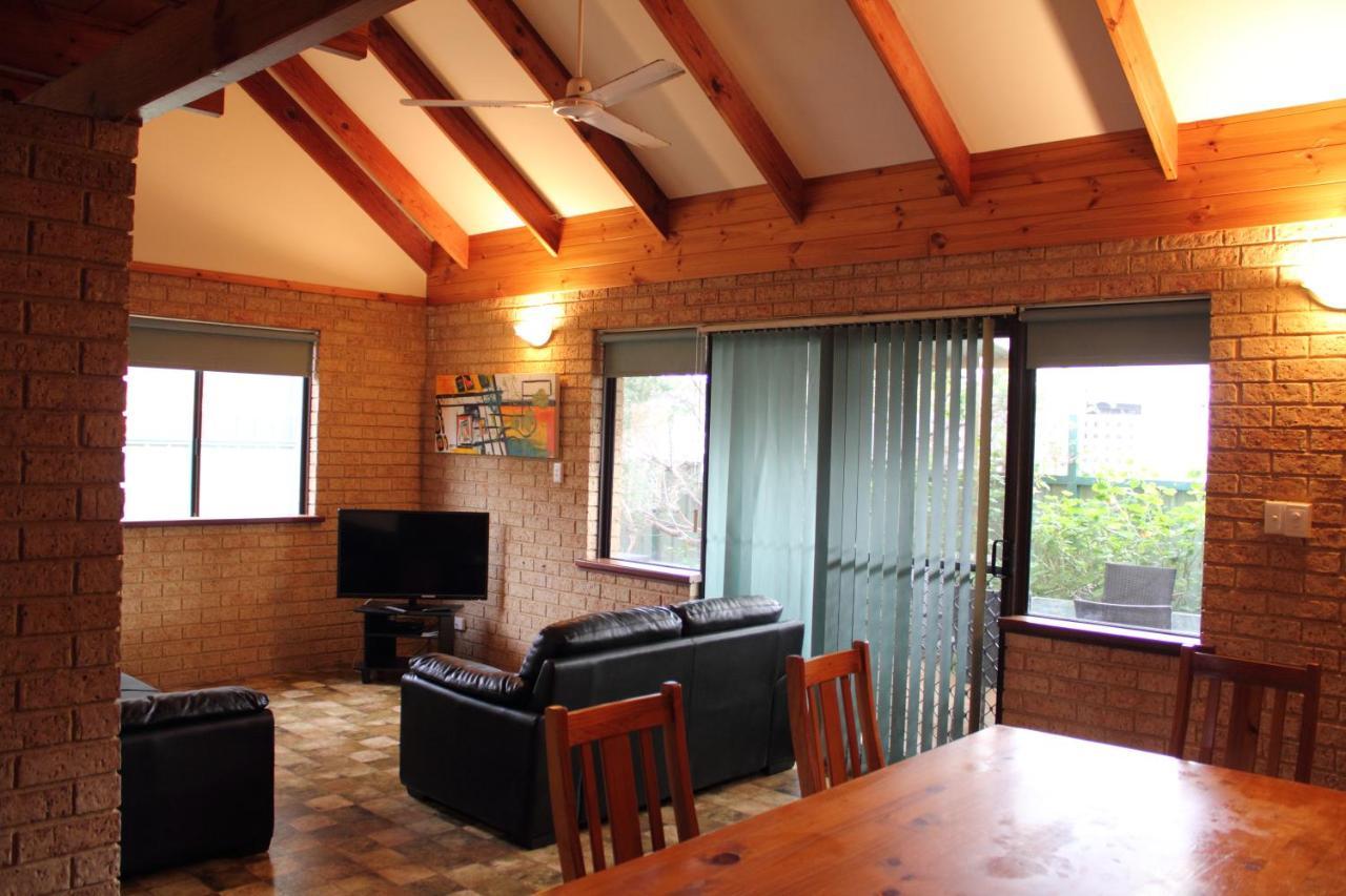 Kestrel Chalets Chalet *