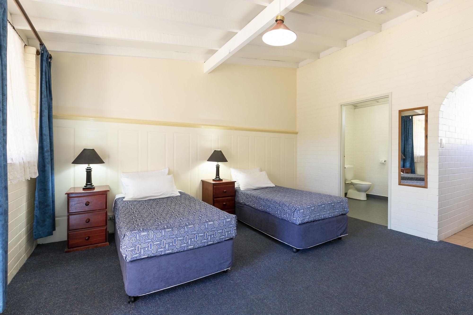 Palm Motel 3*