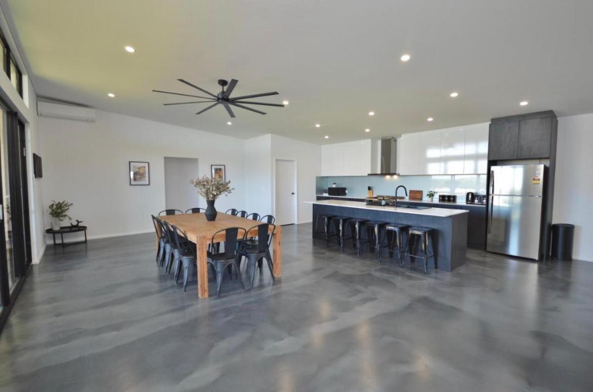 Holiday home Off The Hook