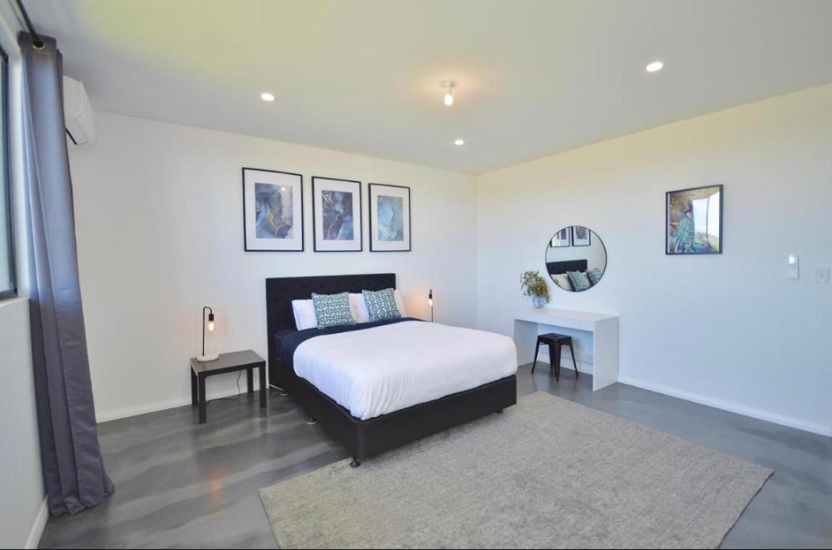 Holiday home Off The Hook