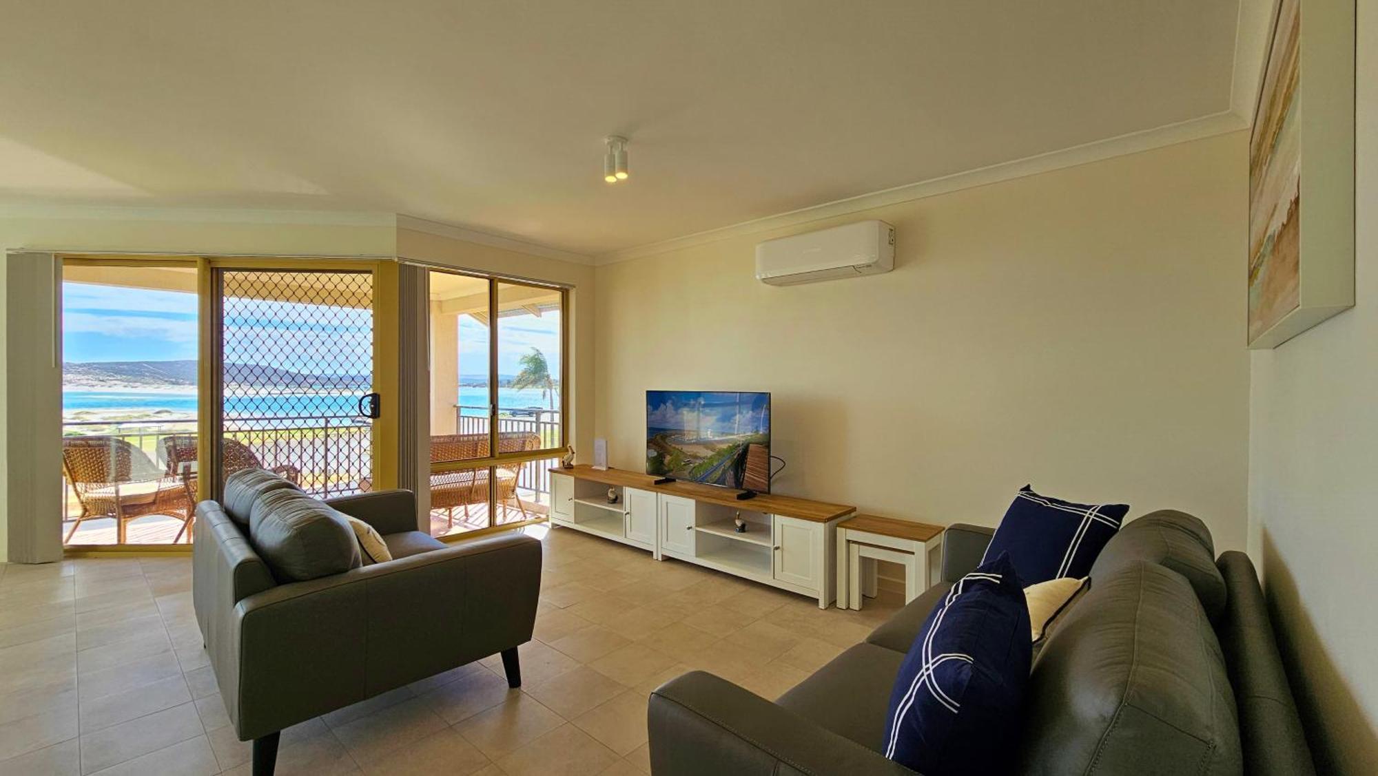 Pelican Shore 2 - Wa Villa *