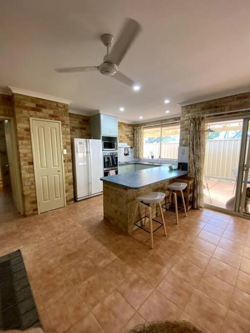 Villa Pets Ok - Sleeps 6