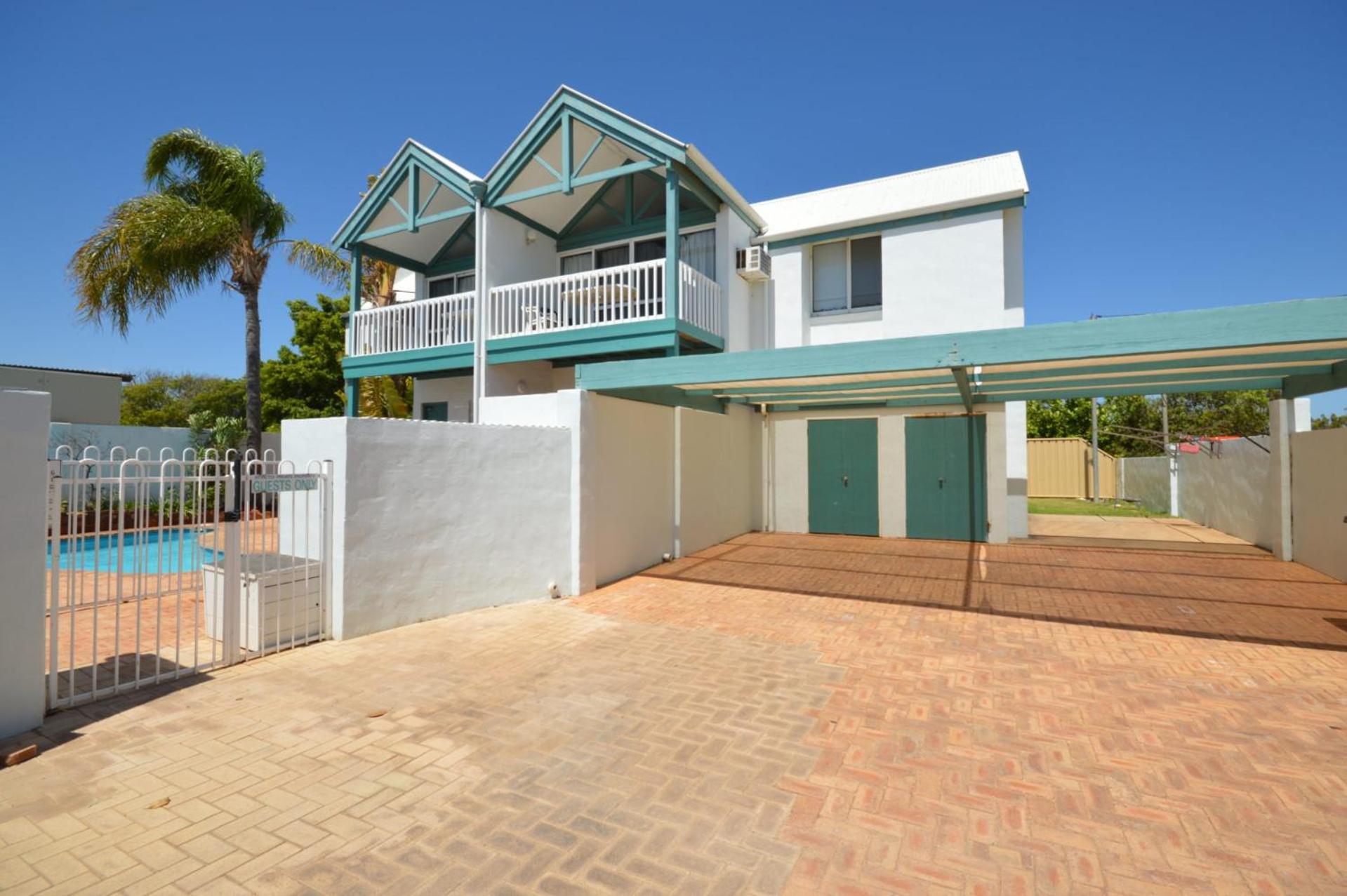 Waterfront Unit 4 - Wa Apartment *