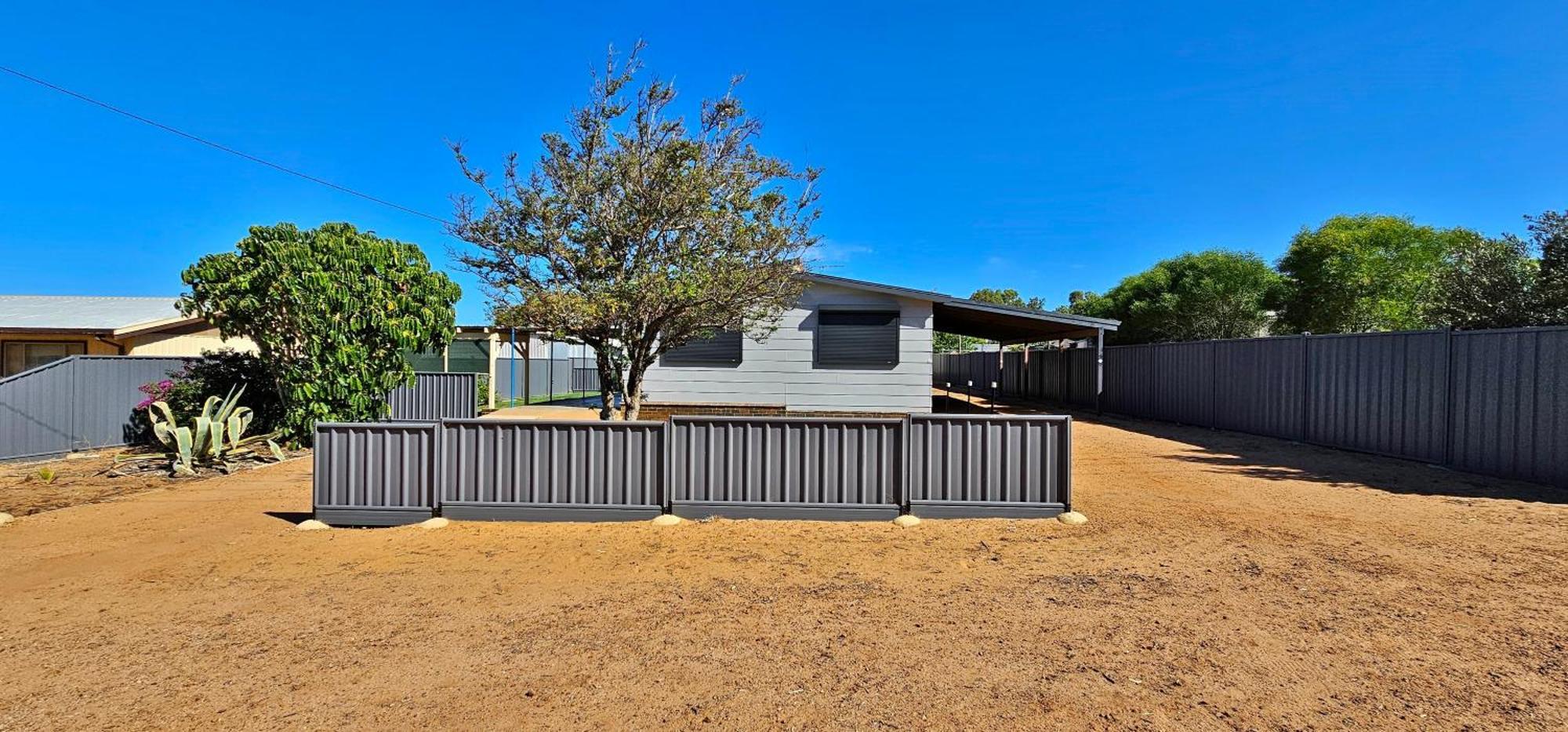 Patrick Crescent 18 - Wa Holiday home Kalbarri