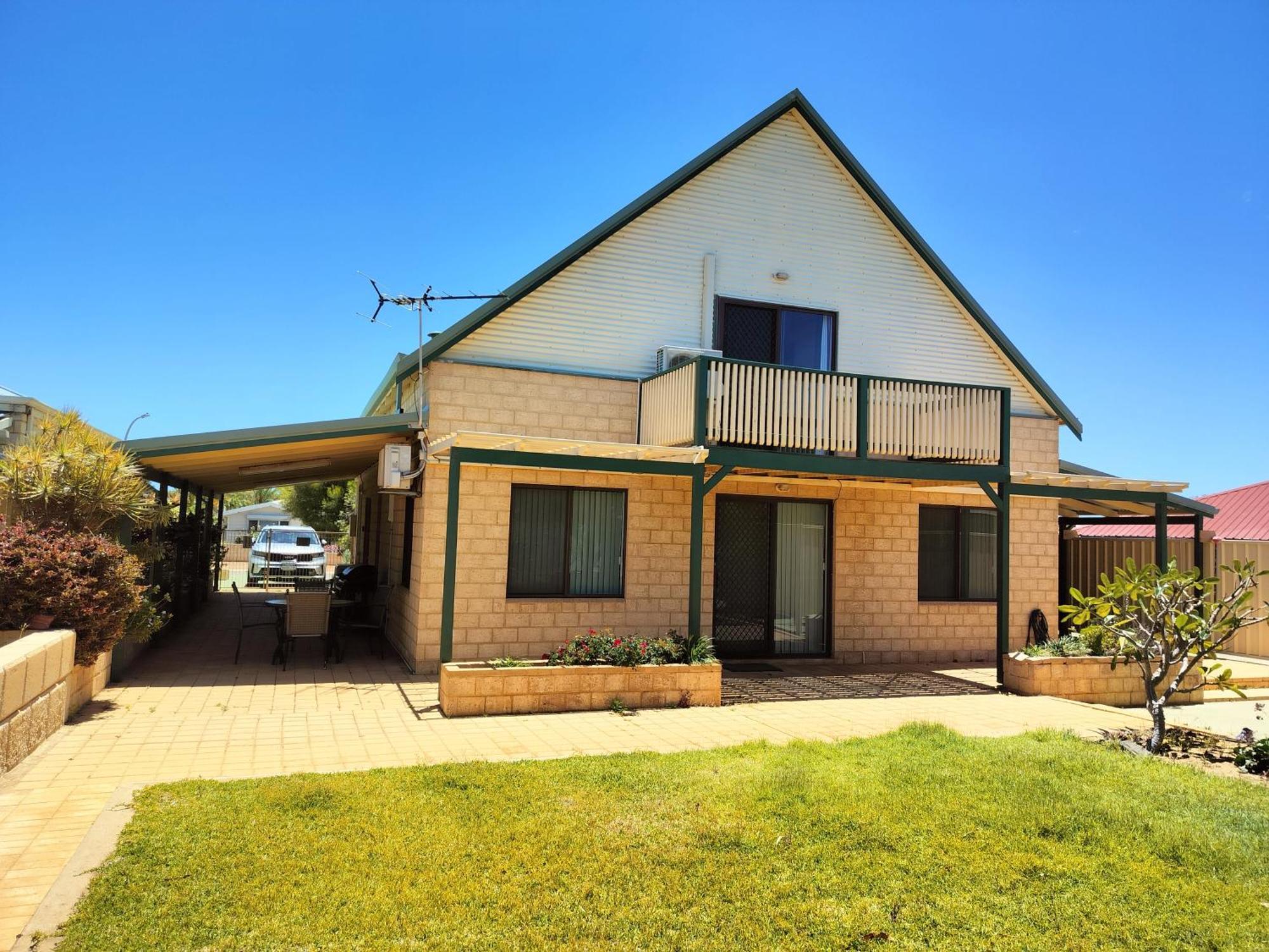 Questro Breeze Holiday home *