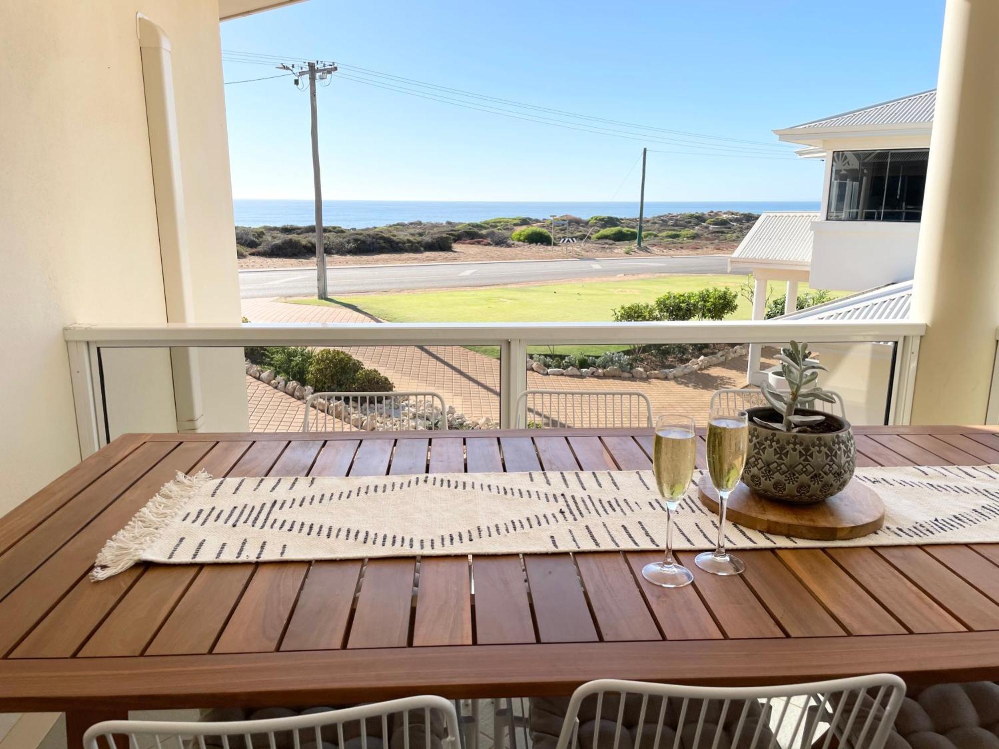 Sailors View Apartment *