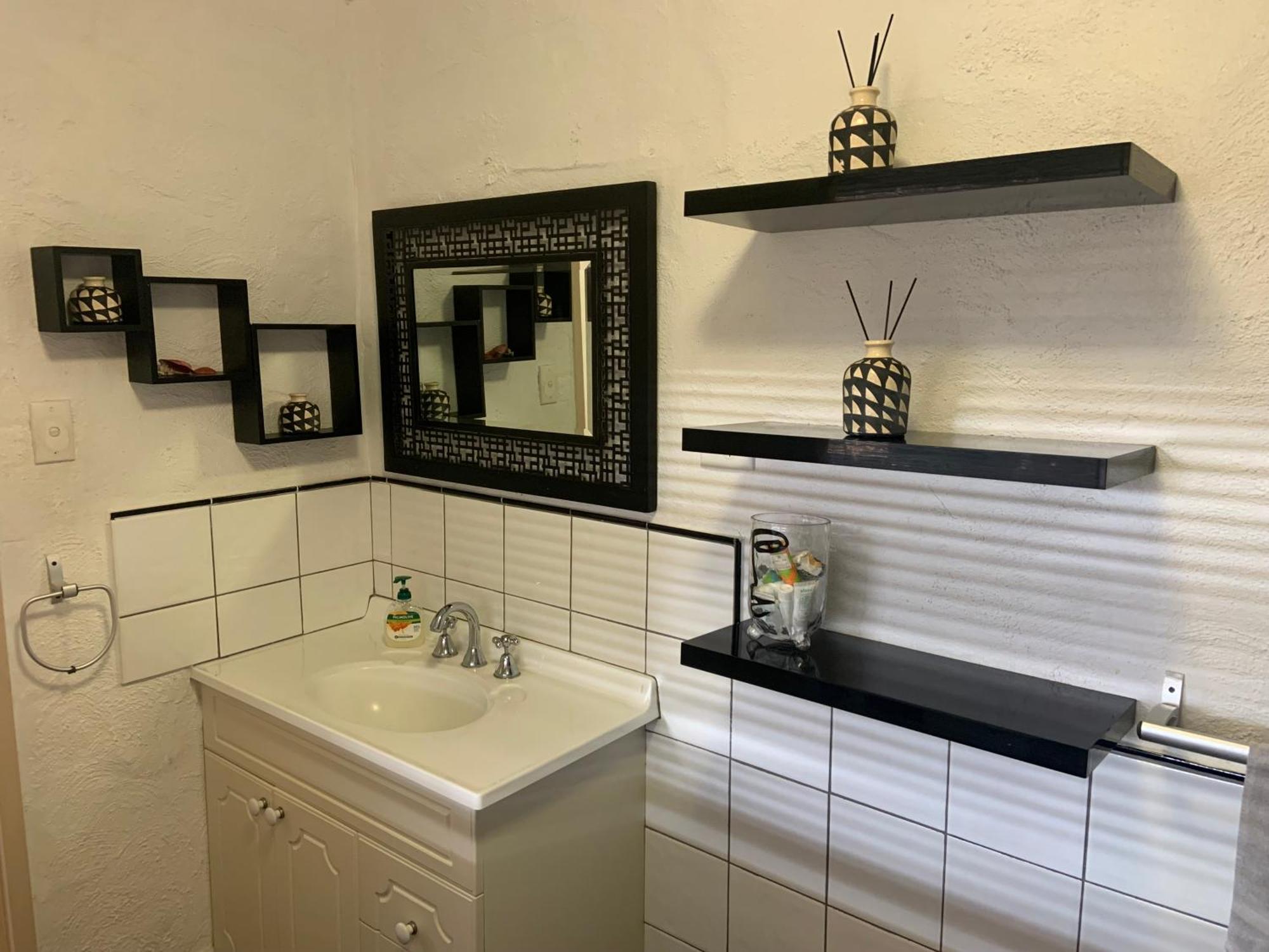Swell Court Apartment *