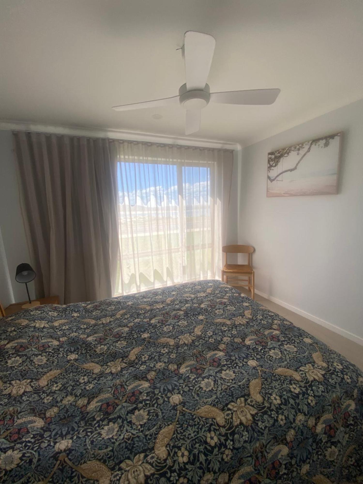 Pelican Shore Oceanfront 6 Villa
