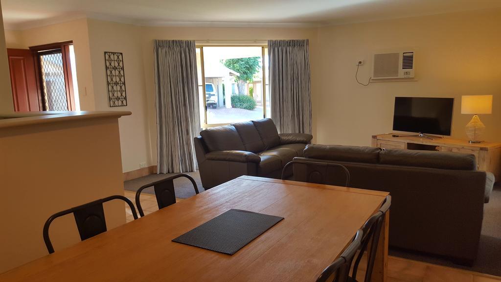Pelican Shore 4*