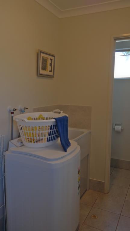 Pelican Shore Resort 4*