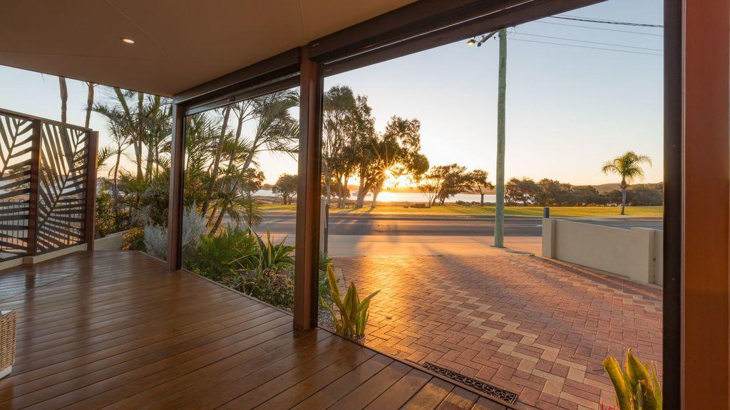 Villa Starboard Views - River Front
