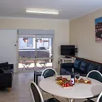 Api Pelican Beach Front Apartments Kalbarri