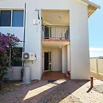 Pelican Shore Villa 2 - Kalbarri Wa