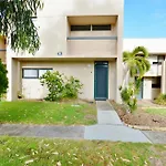 Riverview Holiday Apartment 9 - Kalbarri Wa