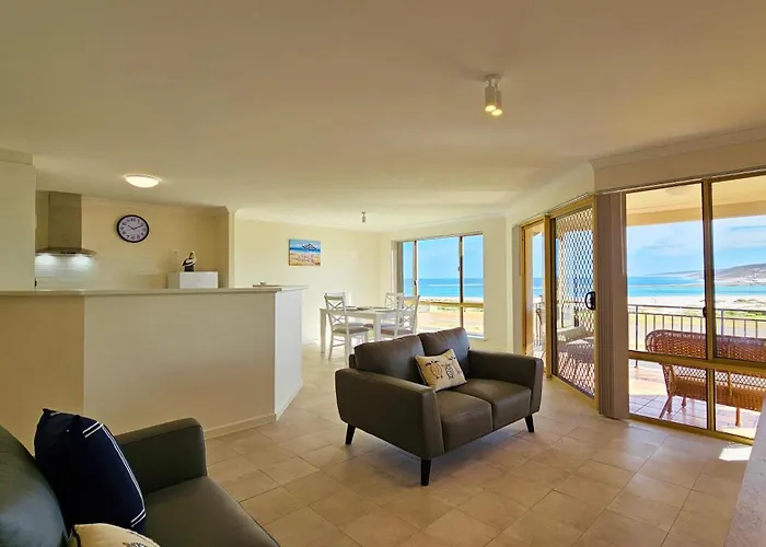 Pelican Shore Villa 2 - Kalbarri Wa