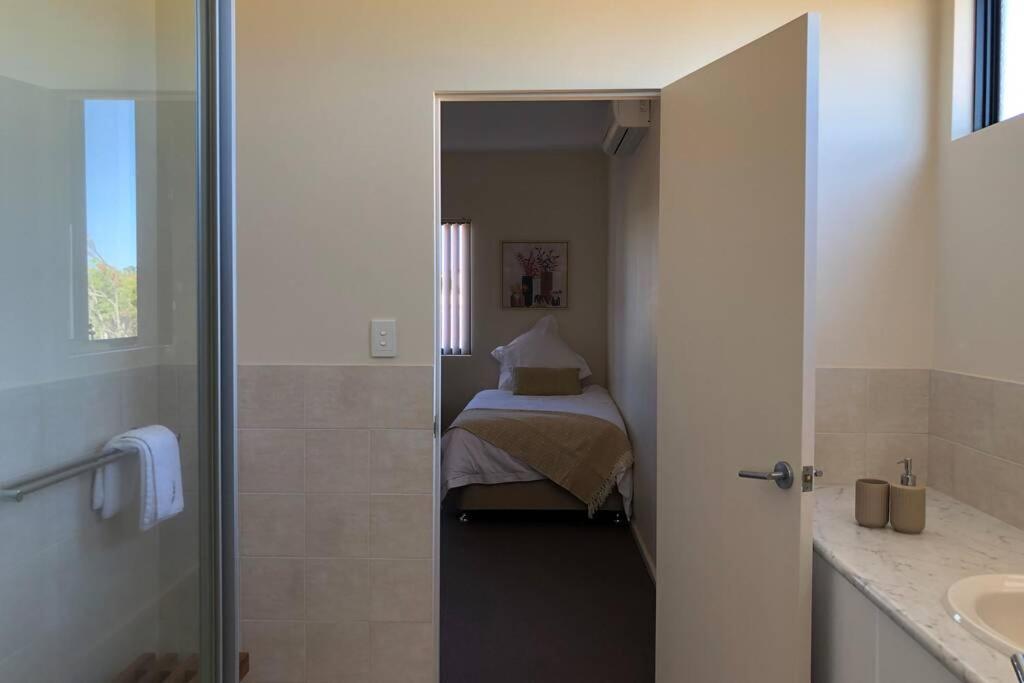 Holiday home The Lookout Amazing Views - Free Wifi & Netflix Kalbarri