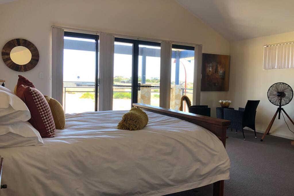 The Lookout Amazing Views - Free Wifi & Netflix Holiday home Kalbarri