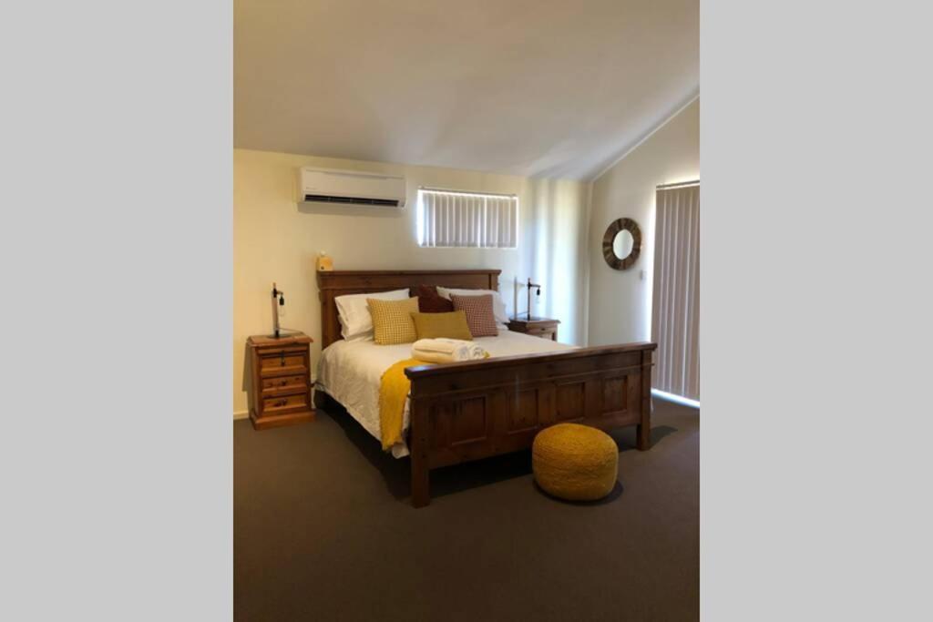 Holiday home The Lookout Amazing Views - Free Wifi & Netflix