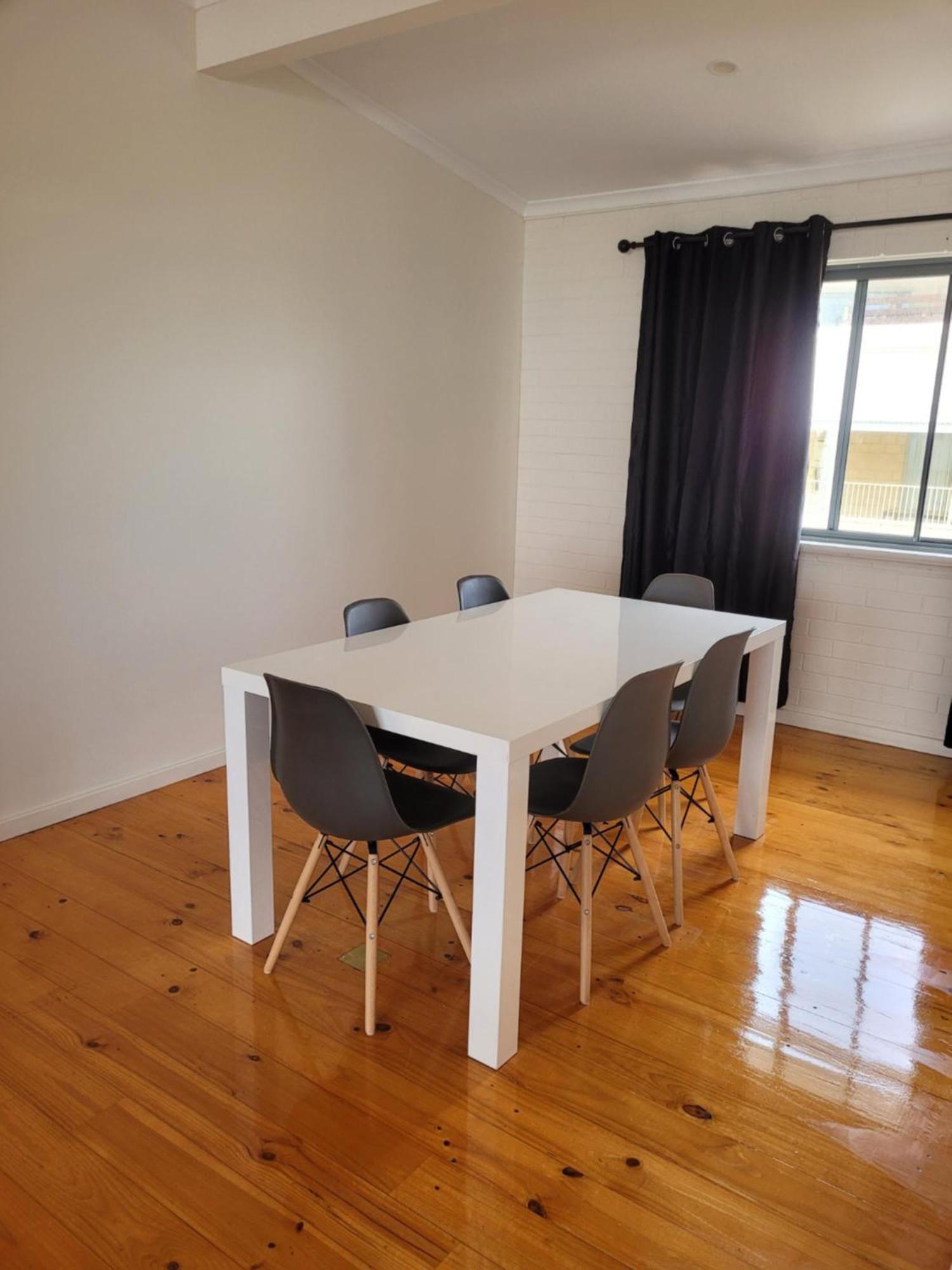 Seaview Apartment *