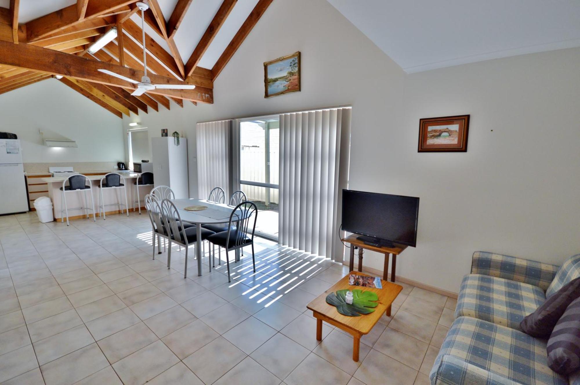 Lorraines Place - Wa Kalbarri