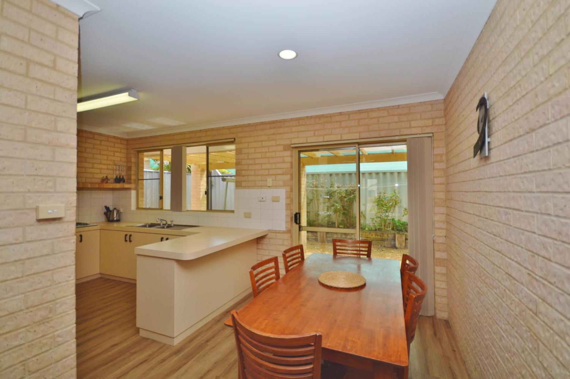 River Retreat - Wa