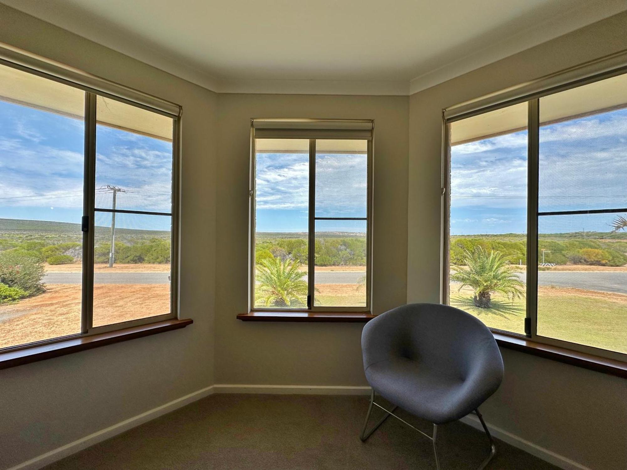 Blue Holes Getaway - Wa