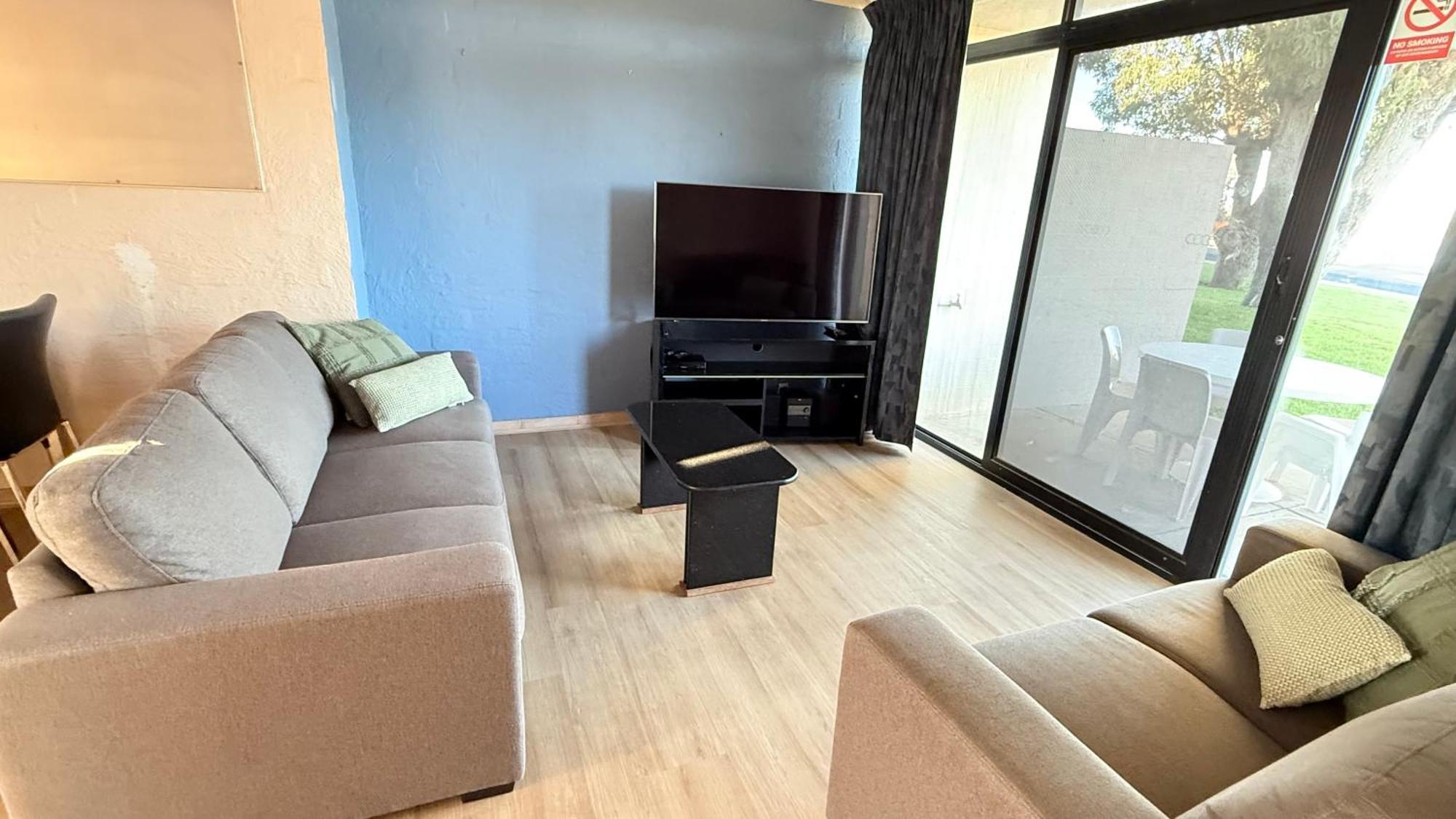 Apartment Riverview 80 | Poolside | Pool | Sleeps 5 *